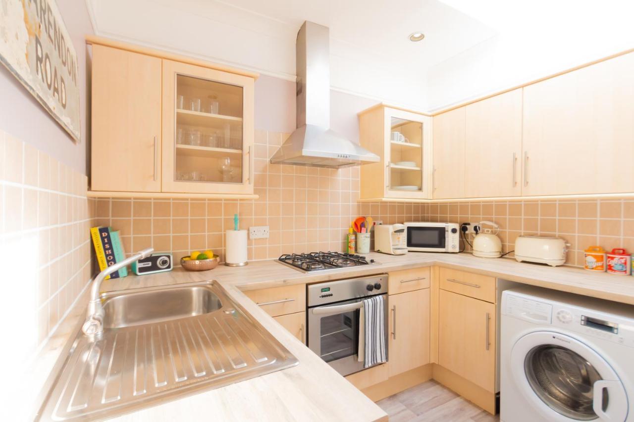Spacious Split Level Flat In Great Location Портсмут Екстер'єр фото